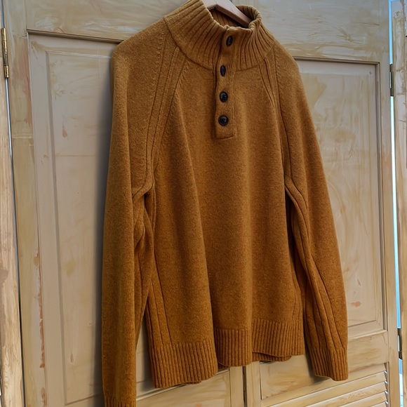 Banana Republic sweater - Picture 4 of 4